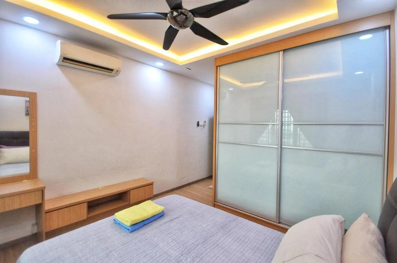 Apartment Rusnoor Homestay Alami Residensi 2-17-2 Shah Alam