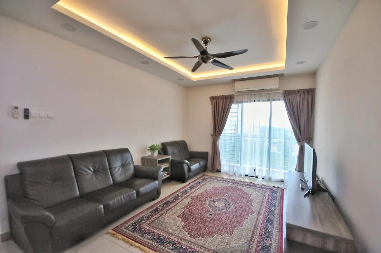 Rusnoor Homestay Alami Residensi 2-17-2 Shah Alam Apartment