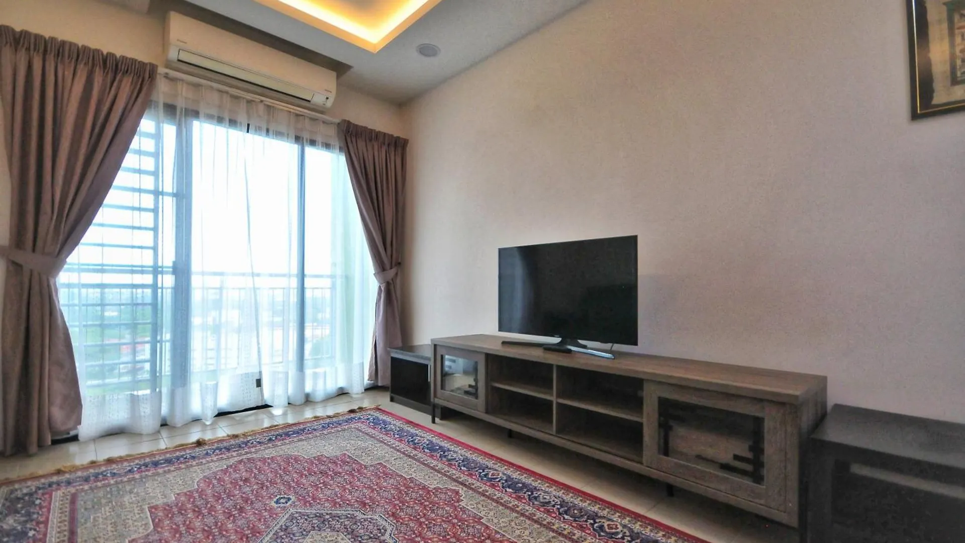 Apartment Rusnoor Homestay Alami Residensi 2-17-2 Shah Alam