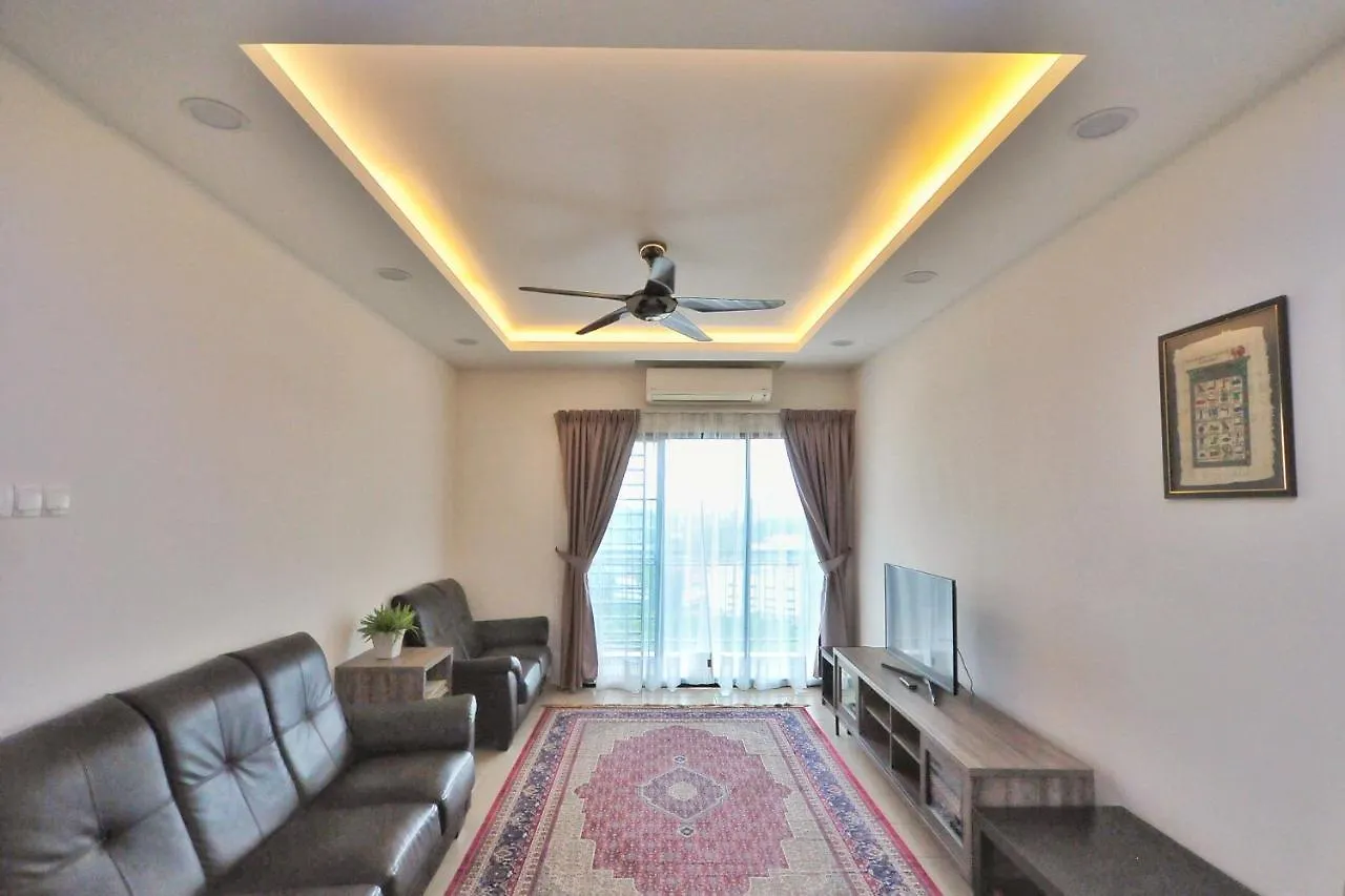 Rusnoor Homestay Alami Residensi 2-17-2 Shah Alam Malaysia