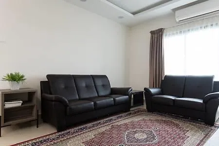 Apartment Rusnoor Homestay Alami Residensi 2-17-2 Shah Alam