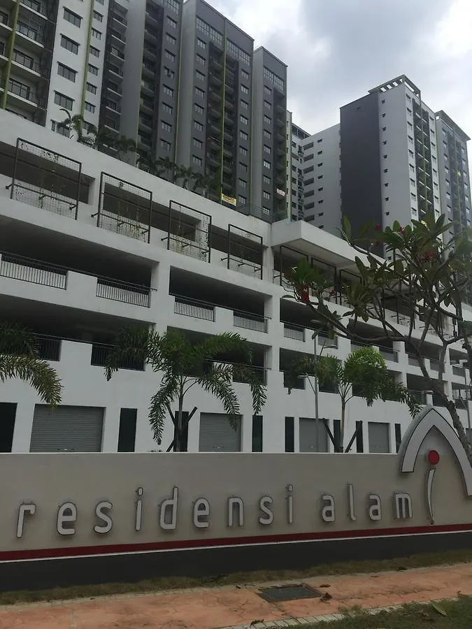 Apartment Rusnoor Homestay Alami Residensi 2-17-2 Shah Alam